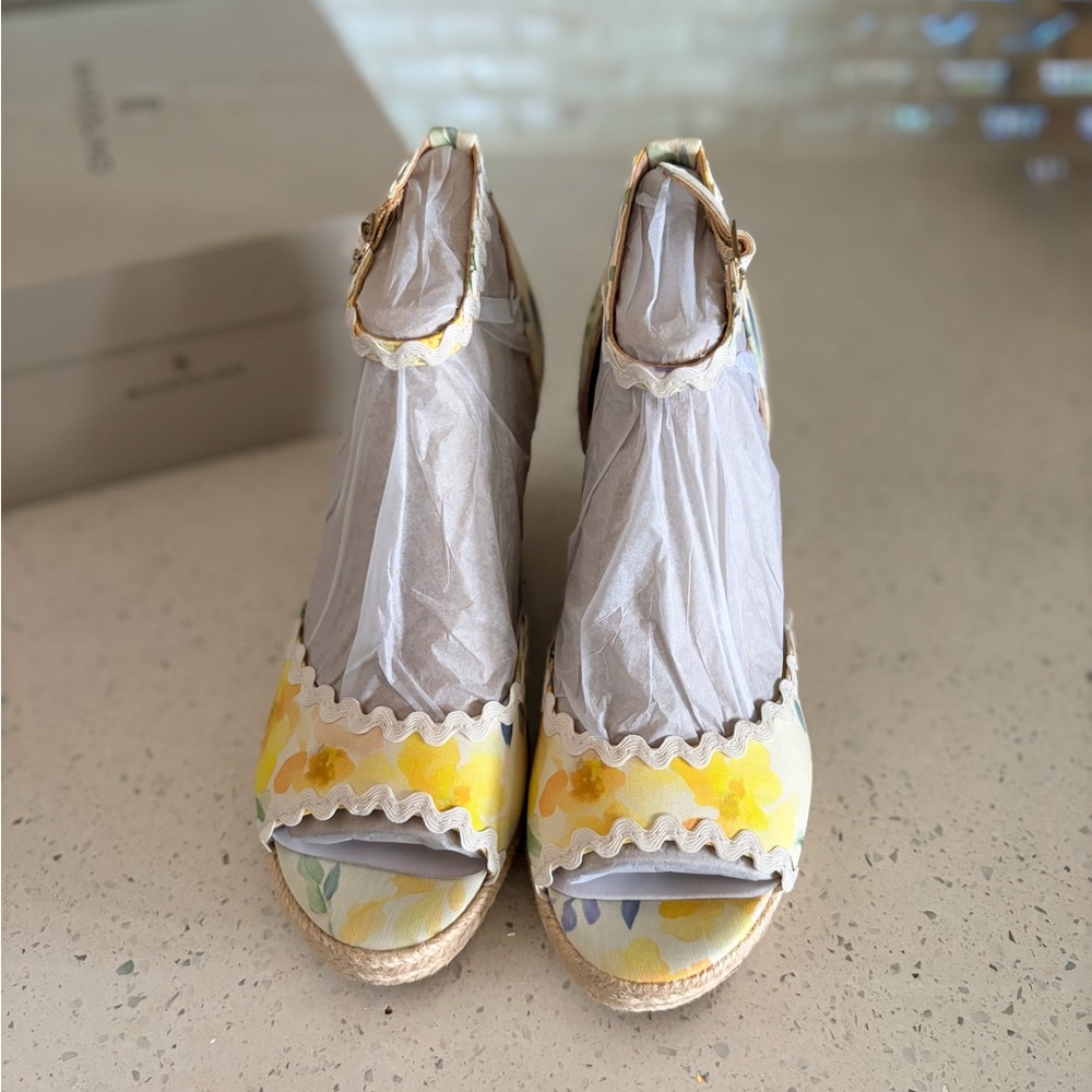 Bandolino Floral Espadrille Wedge Sandals - Picture 6 of 7